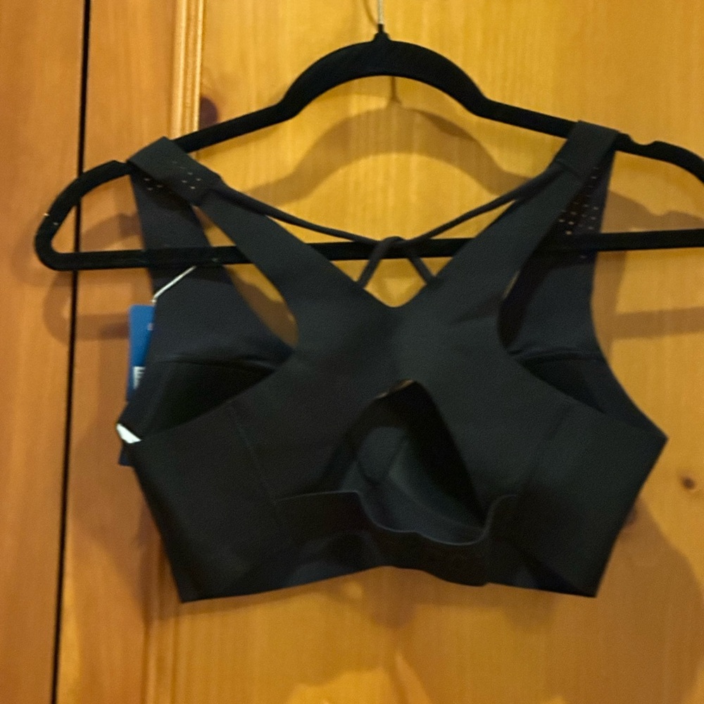 Brooks Black Sports Bra - Picture 10 of 16